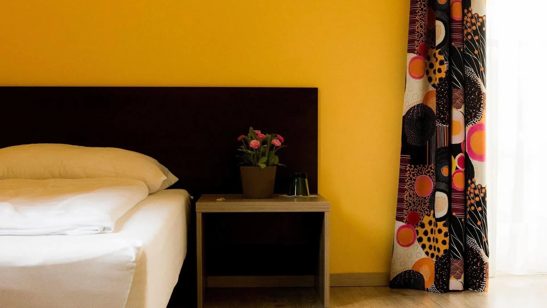 Villa Flora Anif Hotel